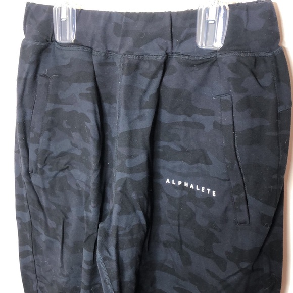 Men’s Alphalete Navy Camo Performance Joggers - Picture 3 of 5